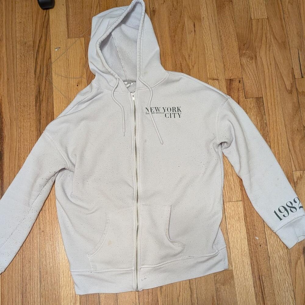 New York City 1982 White Zip Up Hoodie - Picture 7 of 7